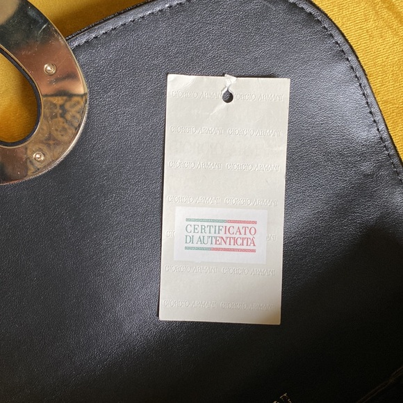 Giorgio Armani sleek purse - Picture 6 of 6